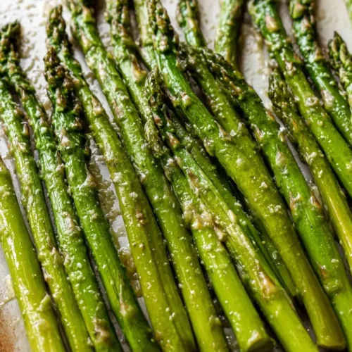 Fresh asparagus recipes made with garlic butter
