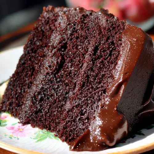 A perfectly baked no-fail chocolate cake with rich frosting