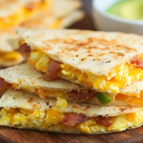 A collection of varied breakfast ideas made with basic ingredients, presented on a wooden table.